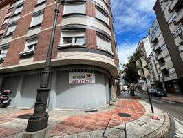 Local comercial en venta en Ponferrada, Centro photo 0