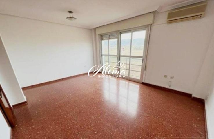 Piso en venta en Córdoba, Albolafia photo 0