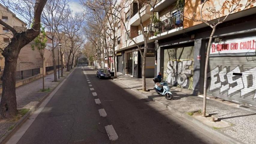 Local comercial en venta en Zaragoza, La Magdalena photo 0