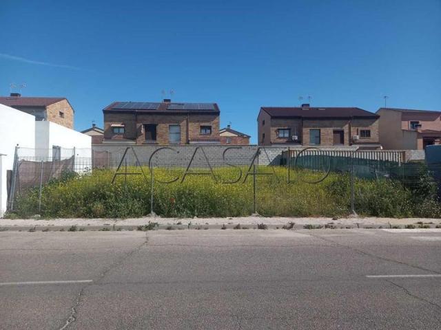 Terreno en venta en Ugena photo 0