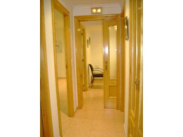 Local comercial en venta en Oliva, Ambulatorio photo 0