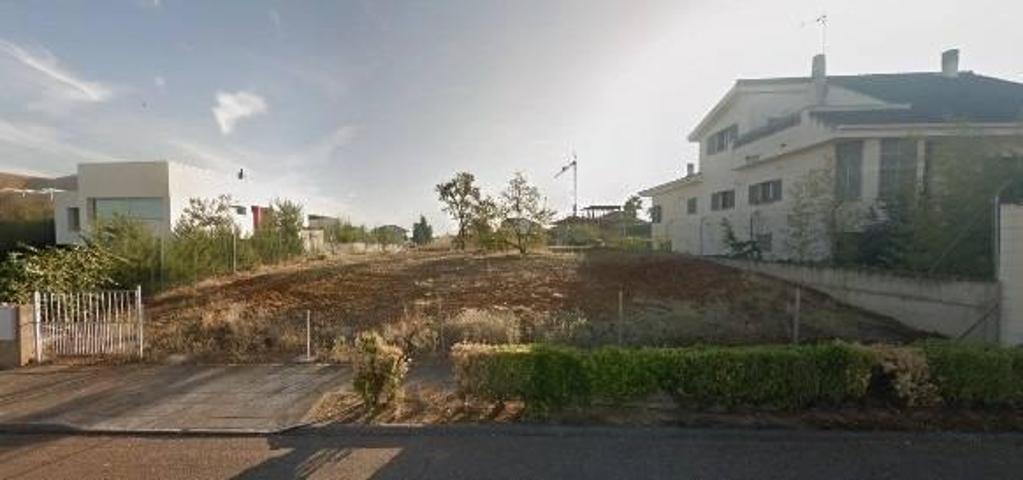 Terreno en venta en Badajoz, Urb. Campo de Golf photo 0