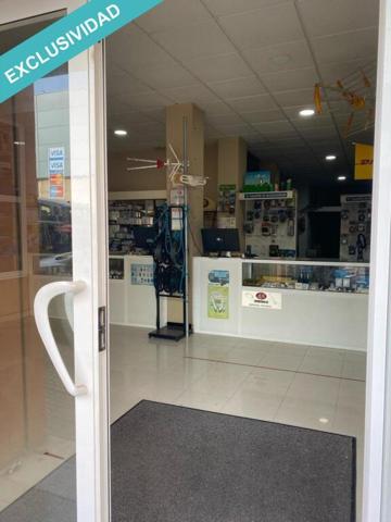 Local comercial en venta en Algeciras photo 0