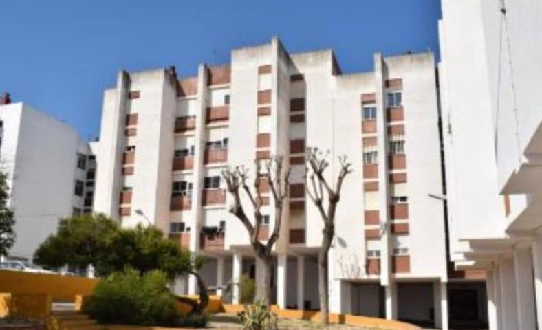 Piso en venta en Chiclana de la Frontera, Fuente amarga photo 0