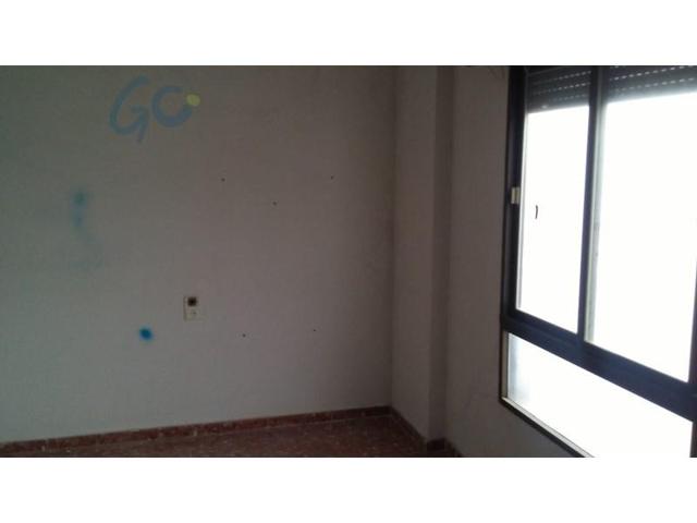 Piso en venta en Atarfe photo 0