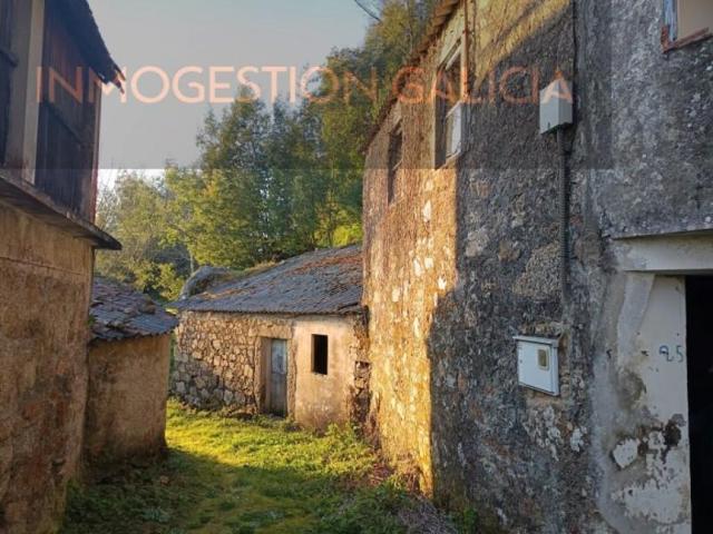 Casa con terreno en venta en Cerceda photo 0