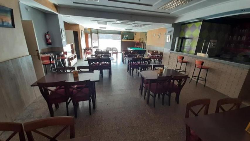 Local comercial en venta en Vilanova del Camí, Cerca estación FFCC photo 0