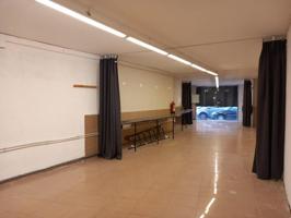 Local comercial en venta en Mataró, Cerdanyola photo 0