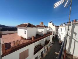 Casa en venta en Cómpeta photo 0