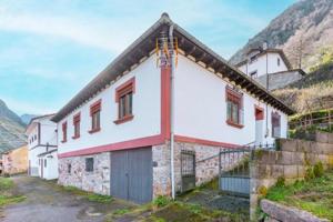 Casa en venta en Belmonte de Miranda, Somiedo photo 0