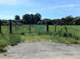 Terreno en venta en Arnuero, Castillo photo 0