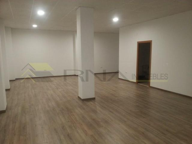 Local comercial en venta en Elda, La farola photo 0