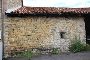 Casa en venta en Cabuérniga, Teran photo 0