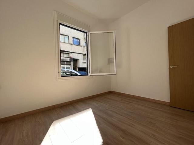 Piso en venta en Vigo, Calvario photo 0