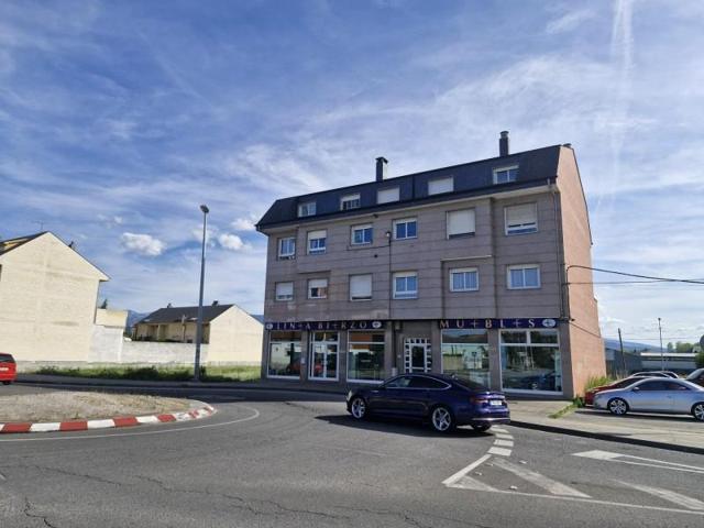 Piso en venta en Ponferrada, Fuentes nuevas photo 0