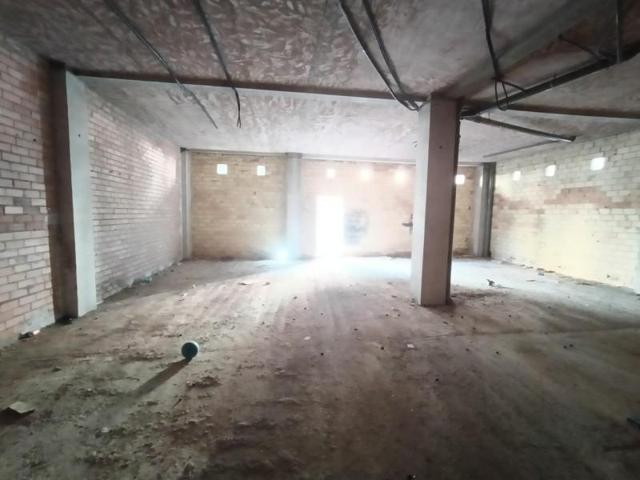 Local comercial en venta en Burgos, G3 photo 0