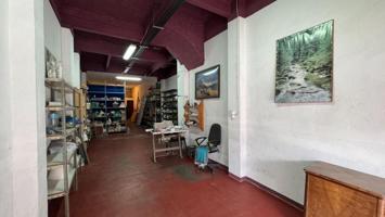 Local comercial en venta en Terrassa, Ca N\'Aurell photo 0