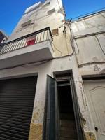 Casa en venta en Terrassa, La Maurina photo 0