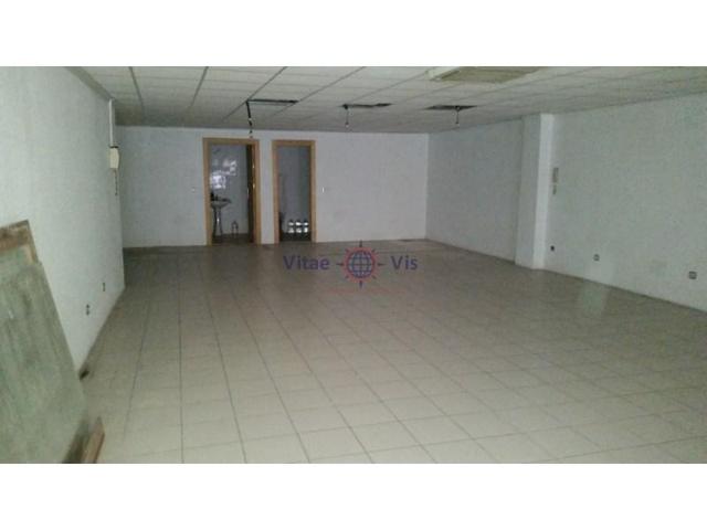 Local comercial en venta en Lorca photo 0