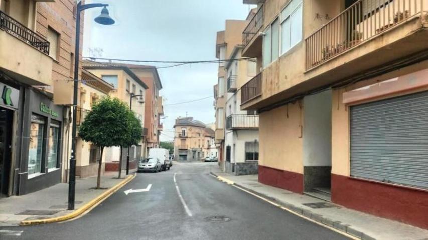 Local comercial en venta en Dúrcal photo 0