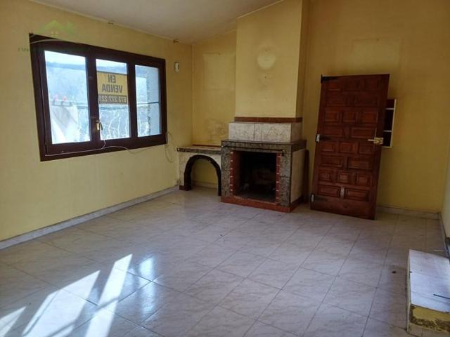 Casa con terreno en venta en Pontóns photo 0