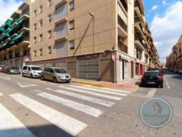 Local comercial en venta en Elche photo 0