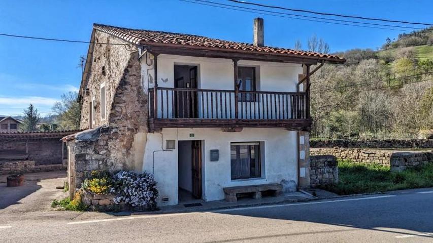 Chalet en venta en Saro, Saro photo 0