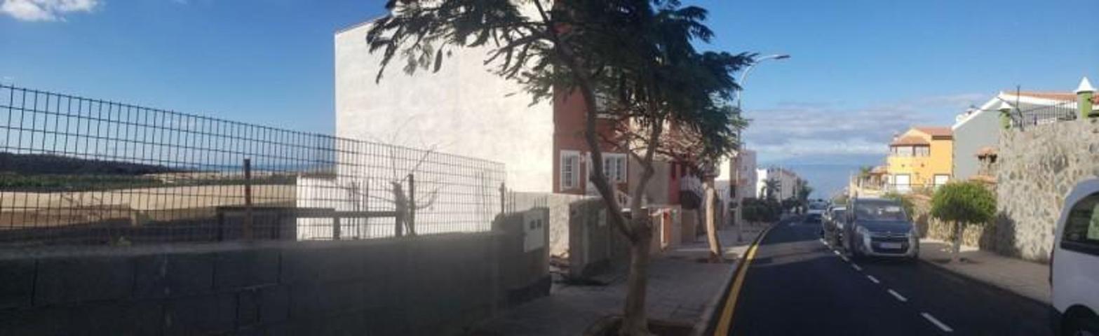 Terreno en venta en Guía de Isora, Piedra Hincada photo 0