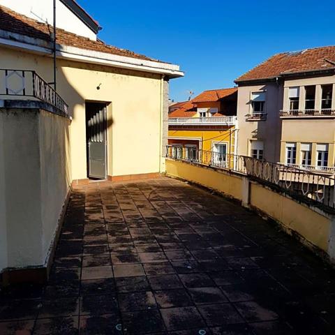 Piso en venta en Ourense, Rúa Rampa de Sas, 32002 photo 0