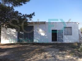 Casa con terreno en venta en L'Ametlla de Mar photo 0