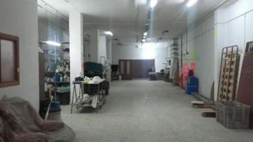 Local comercial en venta en Dúrcal photo 0