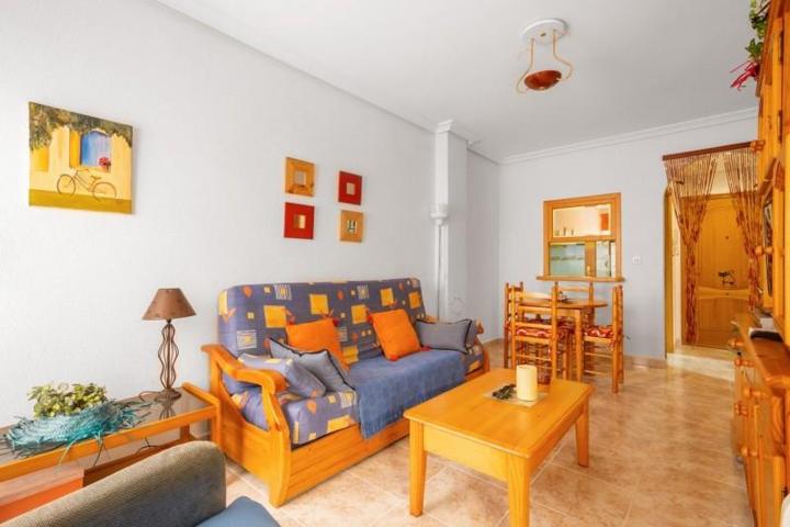 Apartamento en venta en Torrevieja, Centro photo 0