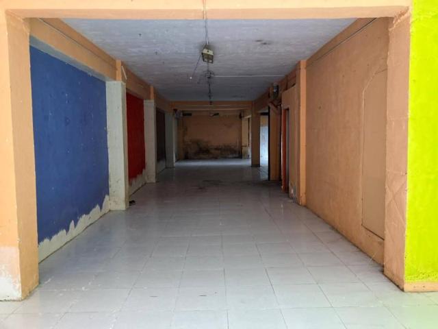 Local comercial en venta en Valladolid, Pajarillos photo 0