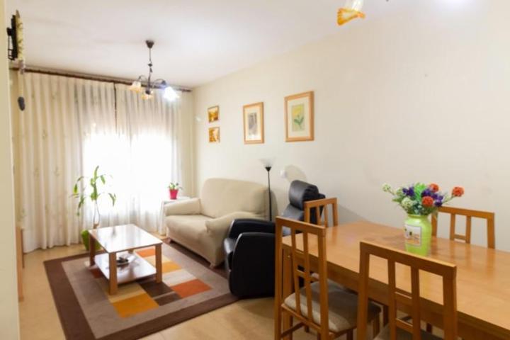 Piso en venta en Villanueva de la Torre, Guadalajara photo 0