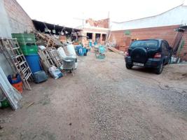 Terreno en venta en Valdepeñas, Parque Del Este photo 0
