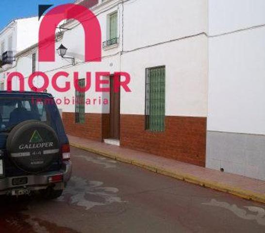 Casa en venta en Badajoz, Los Montitos photo 0