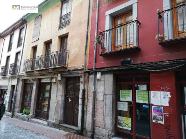 Local comercial en venta en León, Centro Histórico photo 0