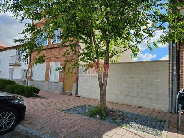 Terreno en venta en Sanchidrián, Estación photo 0