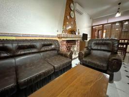 Casa en venta en Valdepeñas, Convento photo 0