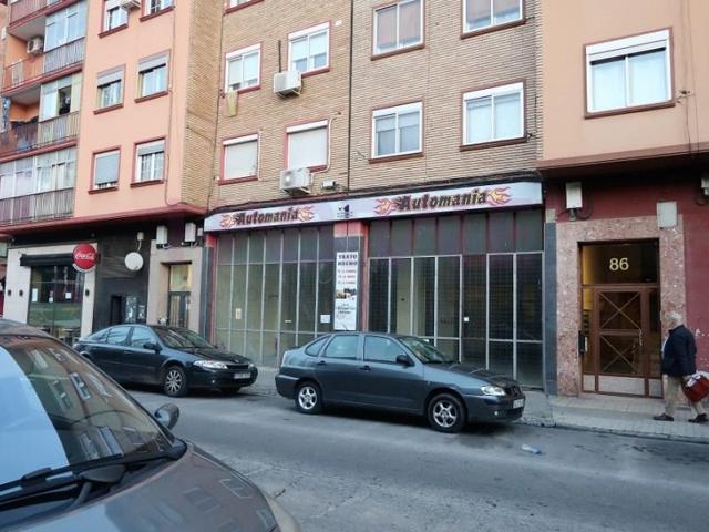 Local comercial en venta en Zaragoza photo 0