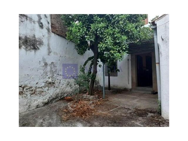 Casa en venta en Malpartida de Cáceres photo 0