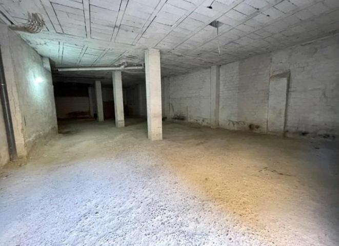 Local comercial en venta en Albacete, Centro-Carretas photo 0