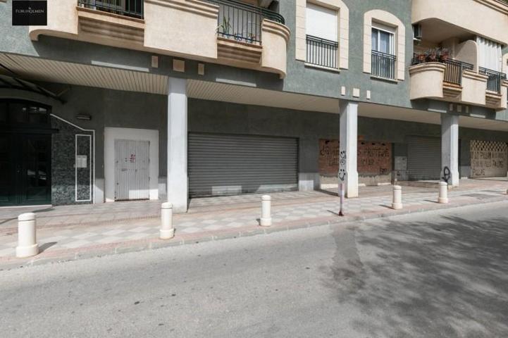 Local comercial en venta en Atarfe, Zona iliberis photo 0