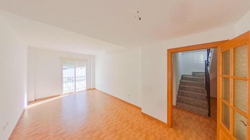 Duplex en venta en Peligros, Centro photo 0