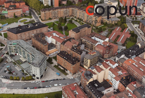 Local comercial en venta en Oviedo, Oviedo photo 0