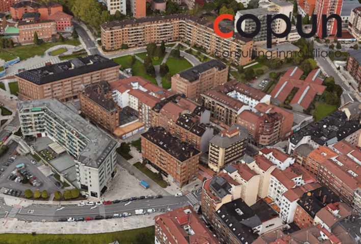 Local comercial en venta en Oviedo, Oviedo photo 0