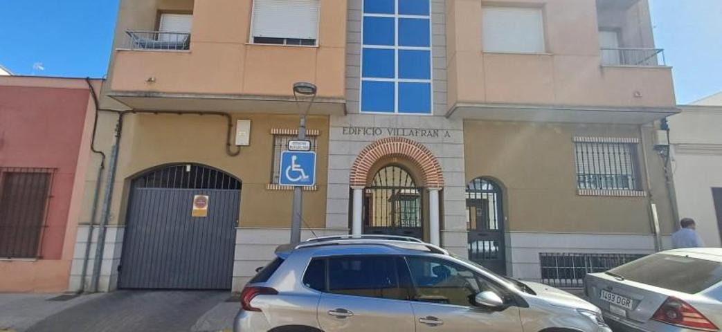 Piso en venta en Almendralejo, Extremadura photo 0