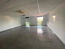 Oficina en venta en Dos Hermanas, Calle Gabriel Miró, 41704 photo 0