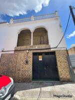Casa en venta en La Puebla de Cazalla, Andalucia photo 0