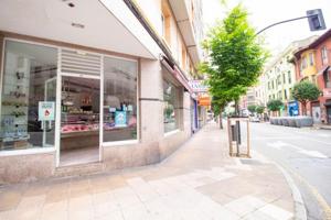 Local comercial en venta en Gijón, Gijón photo 0